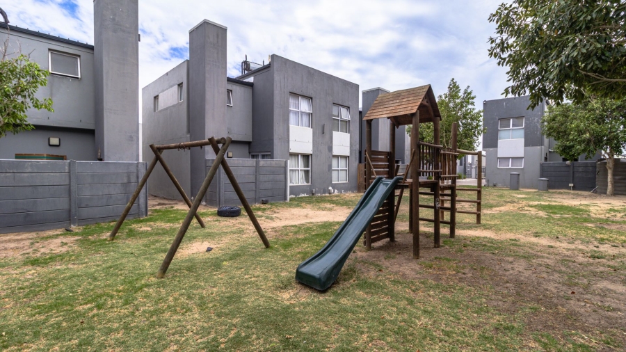 3 Bedroom Property for Sale in Parklands Western Cape